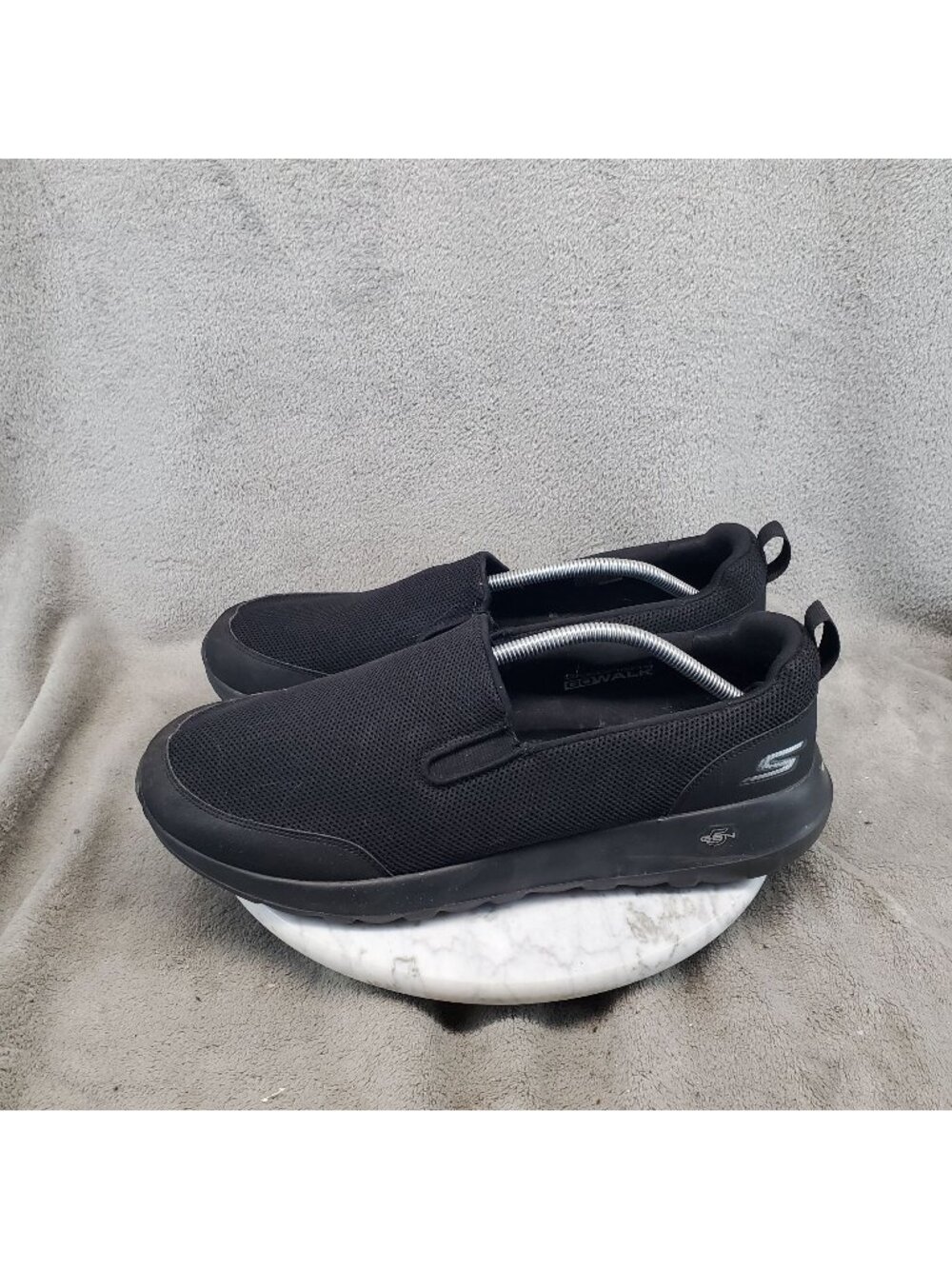 Skechers Shoes Mens Size 12 Go Walk Black Textile Slip On Sneakers *Read*